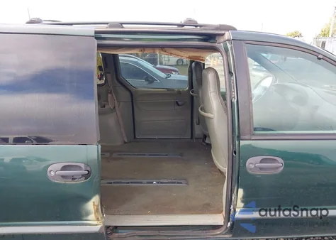 1999 Plymouth Grand Voyager z USA, uszkodzony, nr VIN 2P4GP24R7XR393438